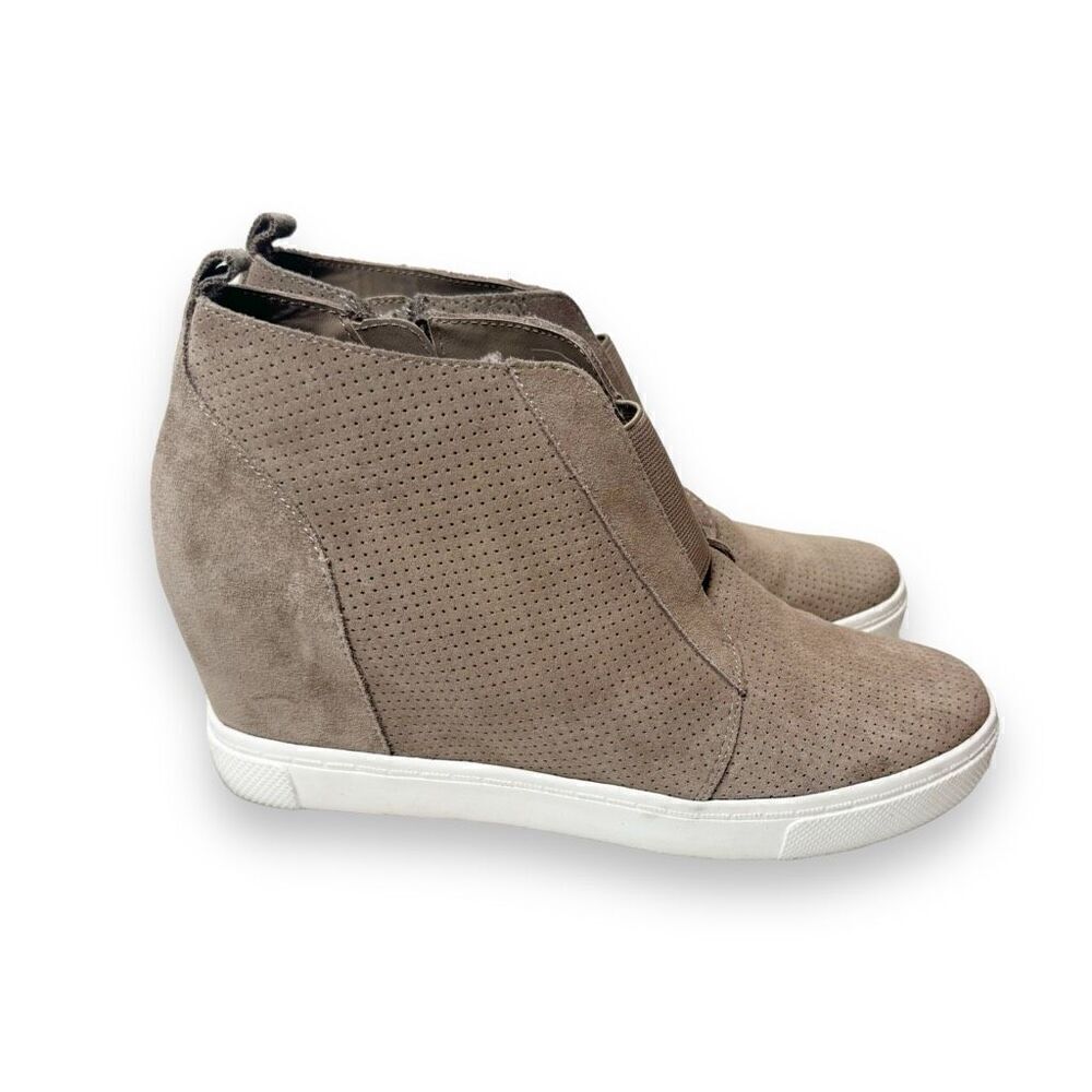 Steve Madden Wavery Hidden Wedge Taupe Suede Leather Sneaker Women’s Size 9.5